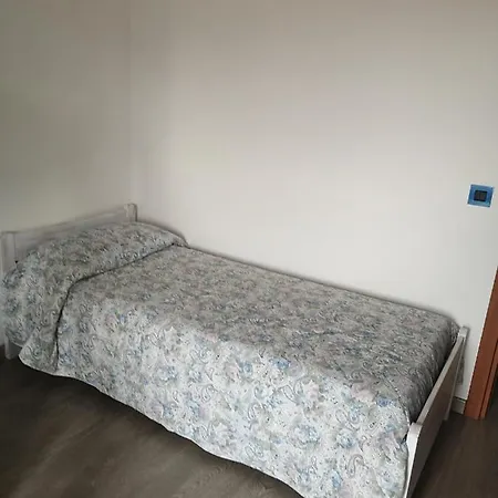 Apartment Lilla *